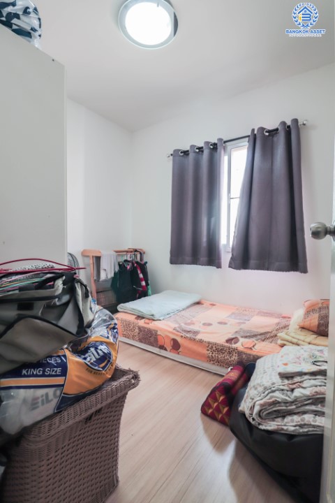 *****ทาวน์เฮ้าส์มือสองย่านนนทบุรี  ม.พลีโน่ ปิ่นเกล้า-วงแหวน คุณภาพระดับ AP เนื้อที่ 18 ตร.ว. ฟังก์ชัน 3 ห้องนอน 2 ห้องน้ำ 1 ที่จอดรถ สภาพดี พร้อมเข้าอยู่ บนทำเลเดินทางสะดวก เชื่อมต่อถนนหลานเส้นทาง ใกล้จุดทางด่วน "ศรีรัช"